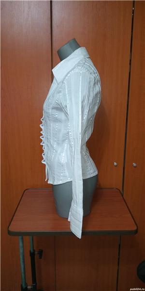 Camasa Dama, alba deosebita, decoltata si cambrata, maneci lungi - imagine 3