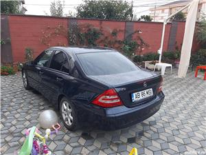 Mercedes-benz Clasa  C 220 CDI  - imagine 3