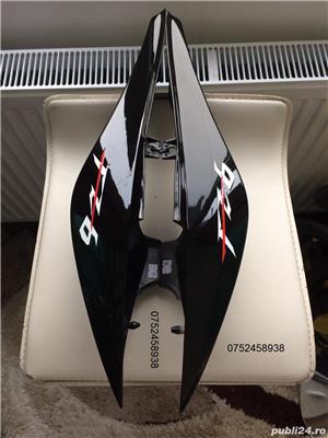 Carene laterale spate de sub sa carena yamaha fz6