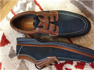 Vand pantofi barbatesti, noi, din piele intoarsa, mas.43