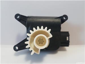 Motoraș actuator servomotoraș climă manuală VW Passat, Golf, Touran - imagine 6