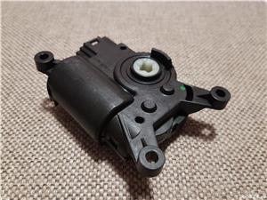 Servomotoraș, motoraș, actuator climă 5Q0907511L V70, V425, V426, V428, VW Passat B6, B7, Golf 6, 7. - imagine 7