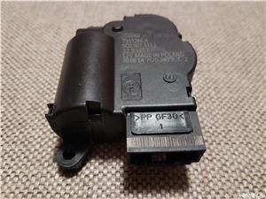 Servomotoraș, motoraș, actuator climă 5Q0907511L V70, V425, V426, V428, VW Passat B6, B7, Golf 6, 7. - imagine 3