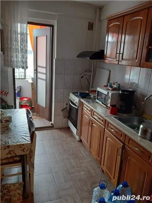 Vand apartament 2 camere - imagine 2