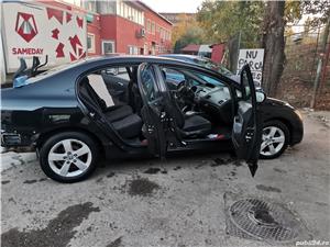 Dezmembrez honda civic sedan 1.8 ivtec an 2008  - imagine 5