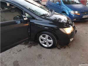 Dezmembrez honda civic sedan 1.8 ivtec an 2008  - imagine 6