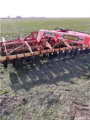Grapa cu discuri V derstad CARRIER 425, an 2010, lățime de lucru 4.25 netri, anvelope si discuri noi - imagine 5