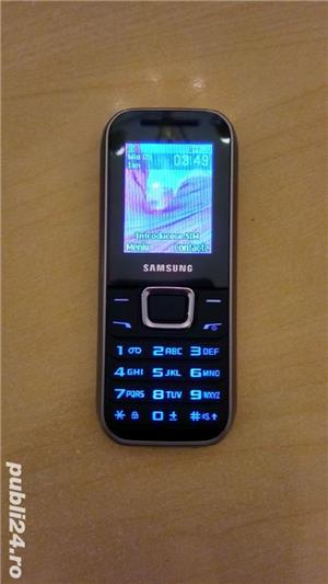 Telefon Samsung GT-E1230