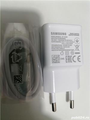 Vand încărcător  fast charge Samsung .