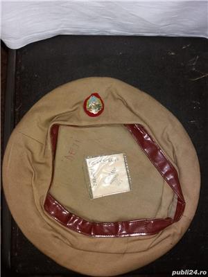 Pantaloni jeans noi copii, nepurtati , eticheta, bereta militara insigna, basca