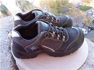 Bocanci protectie noi Lucky Line, mar 39 (24.5 cm) made in Germany. - imagine 4