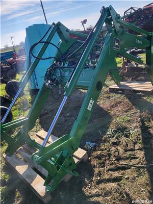 Incarcator John Deere 740 A, complet cu cupa multifunctionala, 4,2 metri, cel mai mare pe John Deere - imagine 2