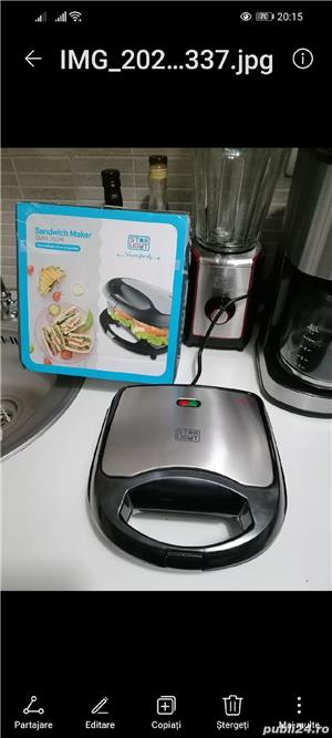Vând sandwichmaker star Light nou nouț, are o. Mica ciobitura in spate la plastic puțin vizibila.  - imagine 9