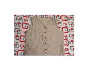 Vesta bej din matase captusita, usor maltlasata cu nasturi, L-XL