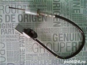 Sonda temperatura gaze evacuare Duster 1,5 DCI 8201028744. Nou si original Renault  - imagine 2