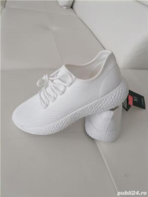 Vând pantofi sport fashion noi nouti, produs de calitate, produs nou.  - imagine 4
