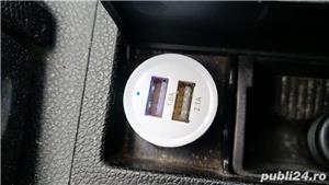 încărcător auto 12-24 V