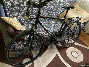 Vând bicicleta mountain city-bike