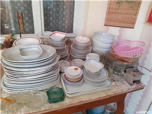 Vand set de Vesela de 6 persoane , boluri , platouri ,tavi , ceainic  de Alba Iulia 