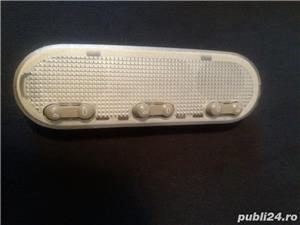Lampa plafoniera cu 3 butoane Logan Sandero Duster Renault  8200073234. Nou si original Renault 
