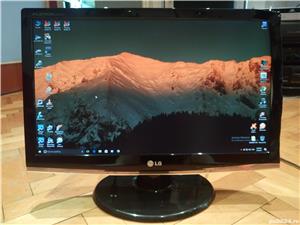 Monitor lg w2253tq-pf - imagine 1