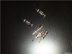 adaptor cd player auto / mp3 player mufa semnal radio