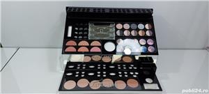 Statie profesionala make-up - imagine 7