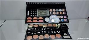 Statie profesionala make-up - imagine 10