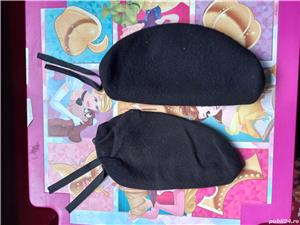 Vând bereta neagra militara