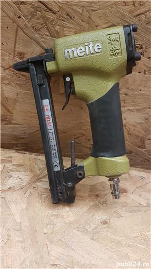 Pistol profesional de batut capse pneumatic