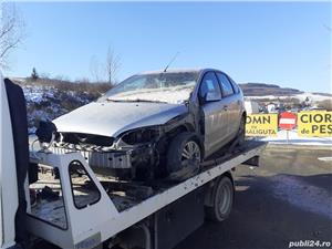 Dezmembrez ford focus 1.6 tdci 90 cp an 2007  - imagine 5