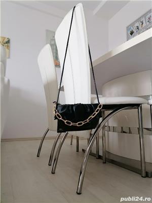 Vând poșetă fashion,  din piele ecologica,  un model deosebit,  un produs calitate.nou nouța.  - imagine 6