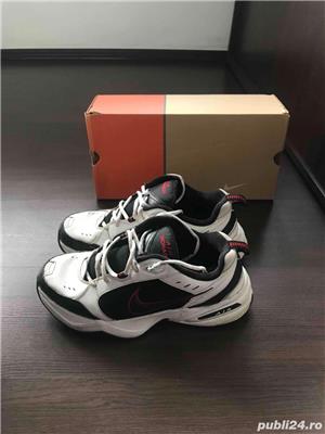 Nike Air Monarch - imagine 3