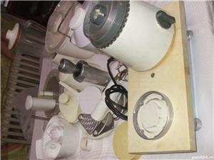 ROBOT BUCĂTĂRIE KM8, est-german, complet, foarte puțin folosit, stare perfectă de funcționare - imagine 4