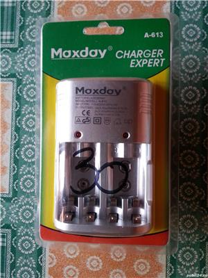 Incarcatoare Acumulatori AAA - AA - 9 V - imagine 2