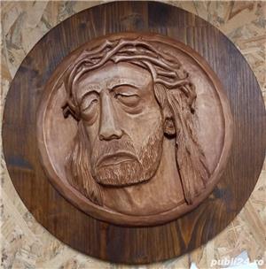 Decorațiune sculptată  - imagine 4