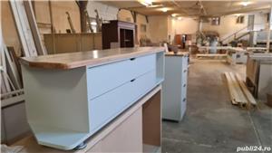 Mobila si parchet din lemn masiv