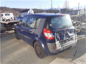 Dezmembrez renault scenic 1.5 dci an 2007  - imagine 2