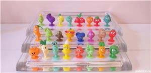 jucarii figurine de colectie ventuze popz stikeez fructe legume