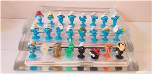 jucarii 48 figurine de colectie ventuze stikeez mega popz strumfi strumpfi smurfs