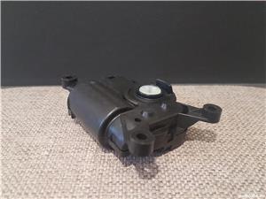 Motoraș actuator servomotoraș climă VW Golf 7, Passat B7, B8, CC, Audi, Skoda, Seat 5Q0907511K - imagine 5