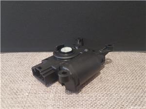 Motoraș actuator servomotoraș climă VW Golf 7, Passat B7, B8, CC, Audi, Skoda, Seat 5Q0907511K - imagine 8