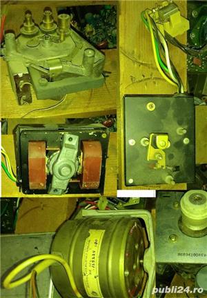 Becuri navo/aeromodele, trenulet CCFL lanterne WOLF Pelikan Maglite Varta Tactical motorase - imagine 10