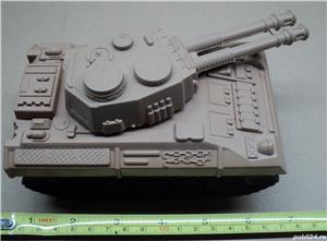Jucarie tanc de armata