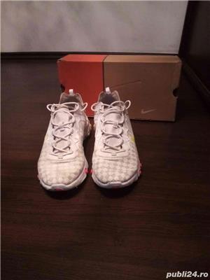 Nike Air React - imagine 10