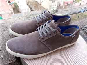 Tenisii piele Clarks, mar.46, UK 11 G (30 cm) made in Vietnam.