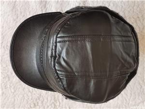 Sapca piele neagra barbati interior blana gri protectie ceafa urechi caciula stil clasic retro - imagine 5