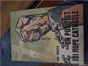 Un politist isi rupe catusele-Ion Tarlea