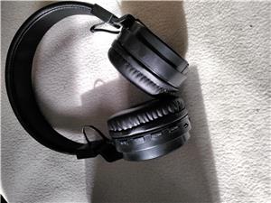 Casti bluetooth pliabile POSSBK, Radio FM, Micro SD, autonomie 11 ore, Negru