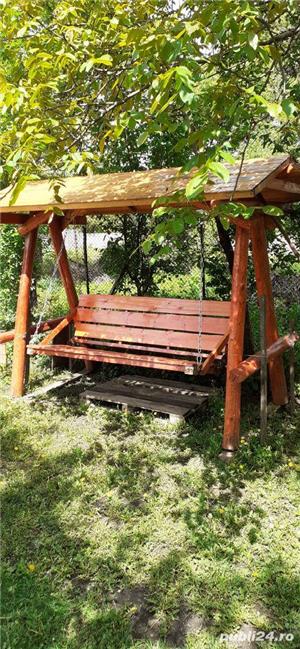 Balansoare, mese, bănci 